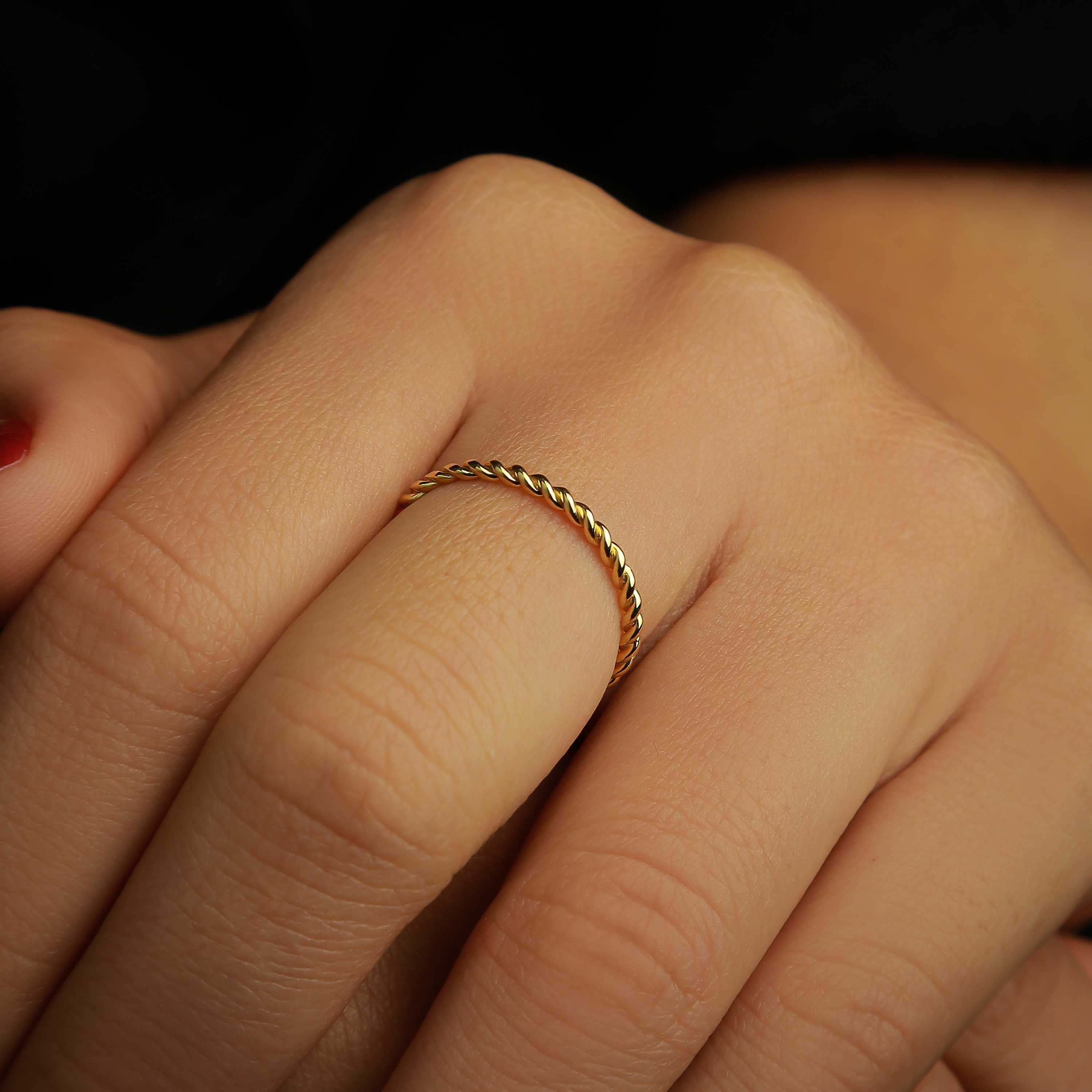 18 karat gold Haysa ring, made in Turkey - (H-0496)